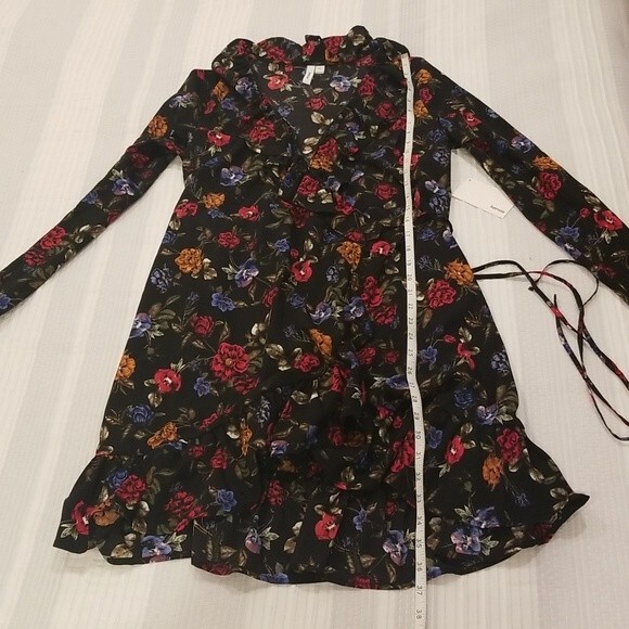 KENSIE Floral print wrap dress ruffle accent long sleeve v-neck black size M new - Picture 10 of 13